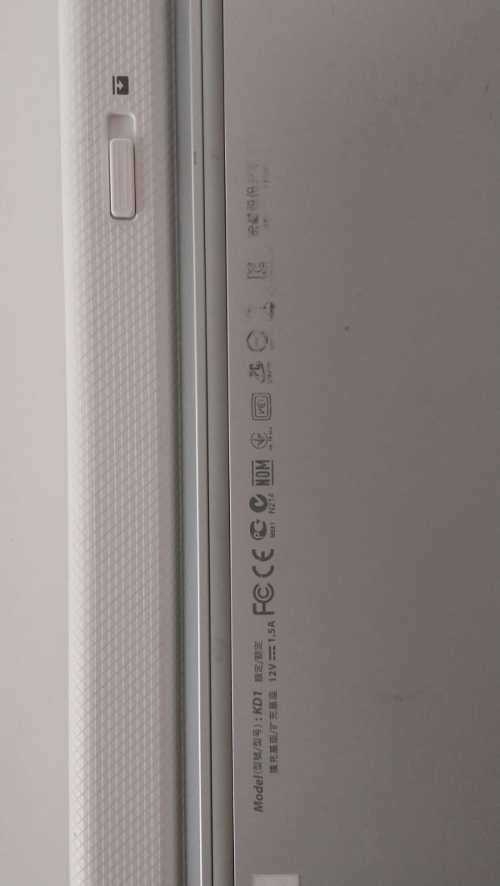 Acer Iconia W510-KD1 Laptop/Tablet (Overall good condition, 100% working order, needs Charger)