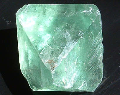 Green Fluorite / Fluorspar Octahedron Pointed Crystal (164,7ct) | 100% Natural Untreated Unheated