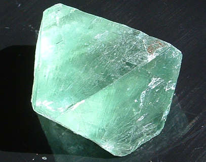 Green Fluorite / Fluorspar Octahedron Pointed Crystal (164,7ct) | 100% Natural Untreated Unheated