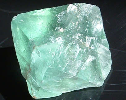 Green Fluorite / Fluorspar Octahedron Pointed Crystal  (191,15ct) | 100% Natural Untreated Unheated