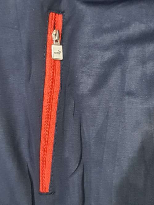 NEW LARGE UNISEX  TRACKSUIT (SEE DESCRIPTION)