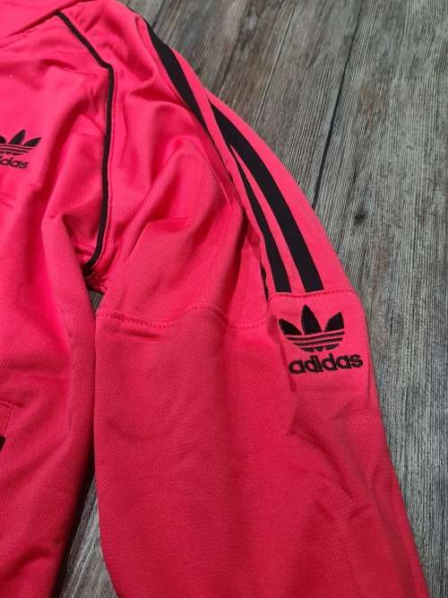 NEW ORIGINAL MEDIUM LADIES ADIDAS TRACKSUIT (SEE DESCRIPTION)