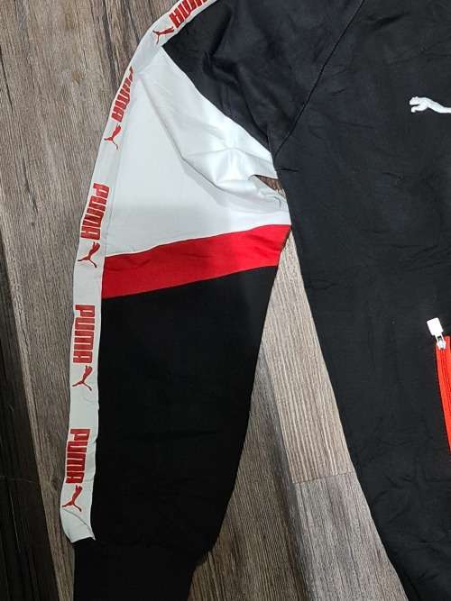 NEW ORIGINAL MEDIUM UNISEX PUMA BMW TRACKSUIT (SEE DESCRIPTION)