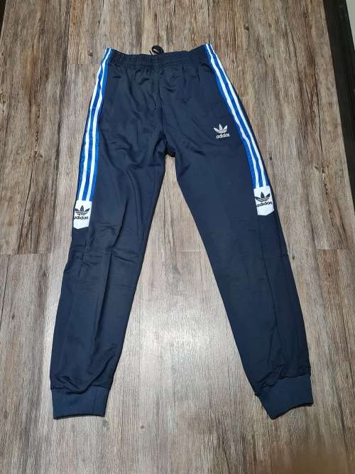 NEW XL UNISEX  TRACKSUIT (SEE DESCRIPTION)