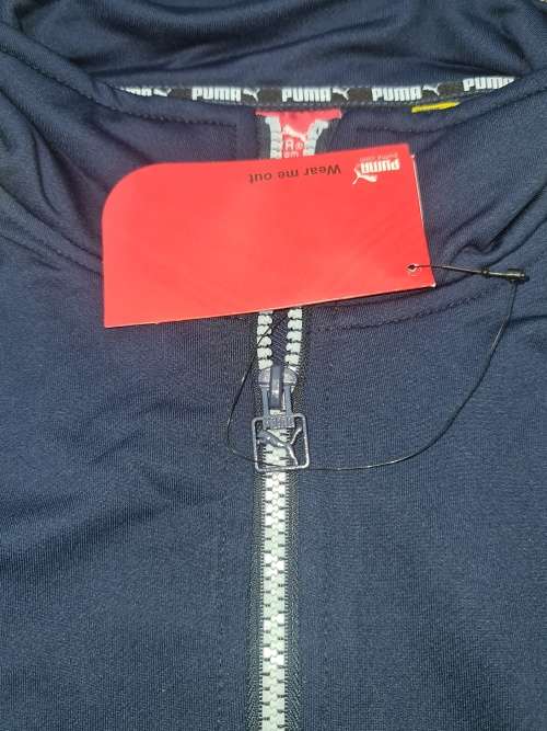 NEW UNISEX LARGE PUMA BMW TRACKSUIT (SEE DESCRIPTION)
