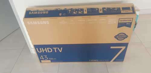 SAMSUNG 43 " UHD SMART TV