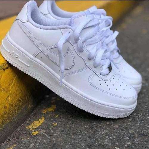 NEW UNISEX NIKE AIRFORCE ONE - UK6