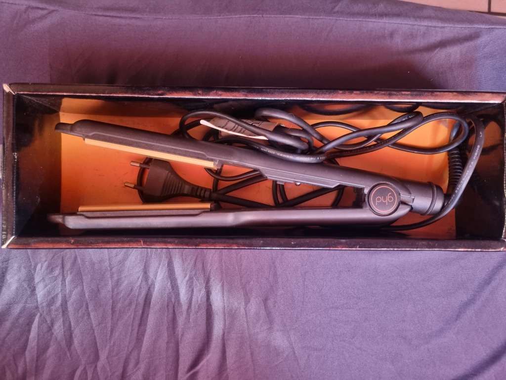 GHD Hair Straightener Professional