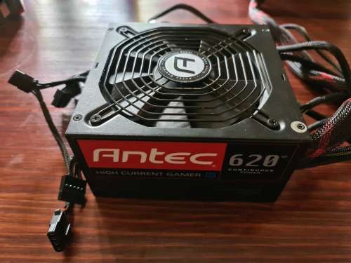 Antec HCG-620M High Current Gamer 620W 80 PLUS Bronze Semi-modular Desktop Power Supply