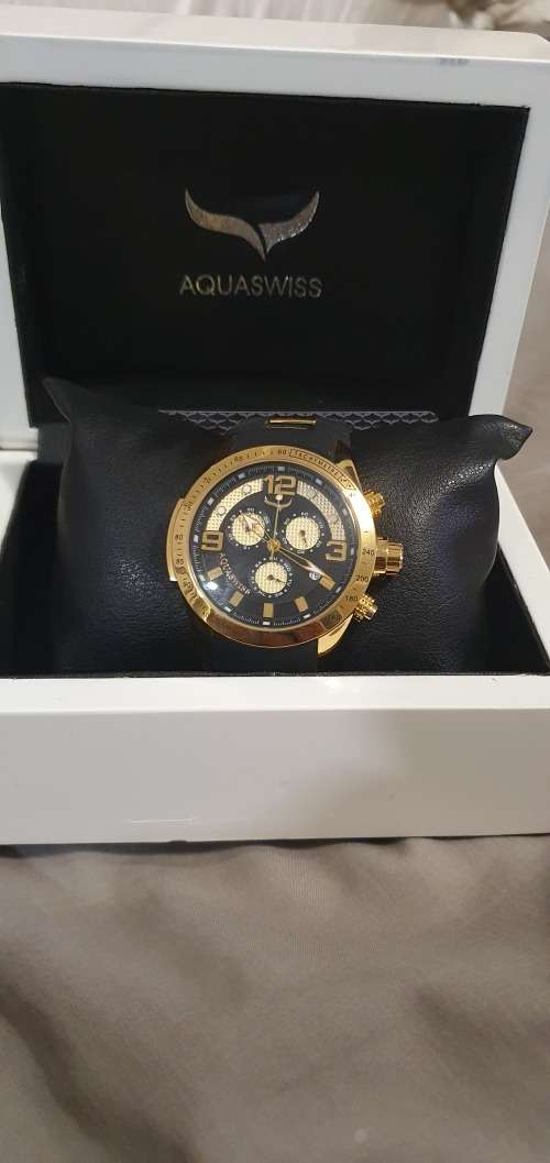 AQUA SWISS MENS TRAXX R 14 000-00 BRAND NEW