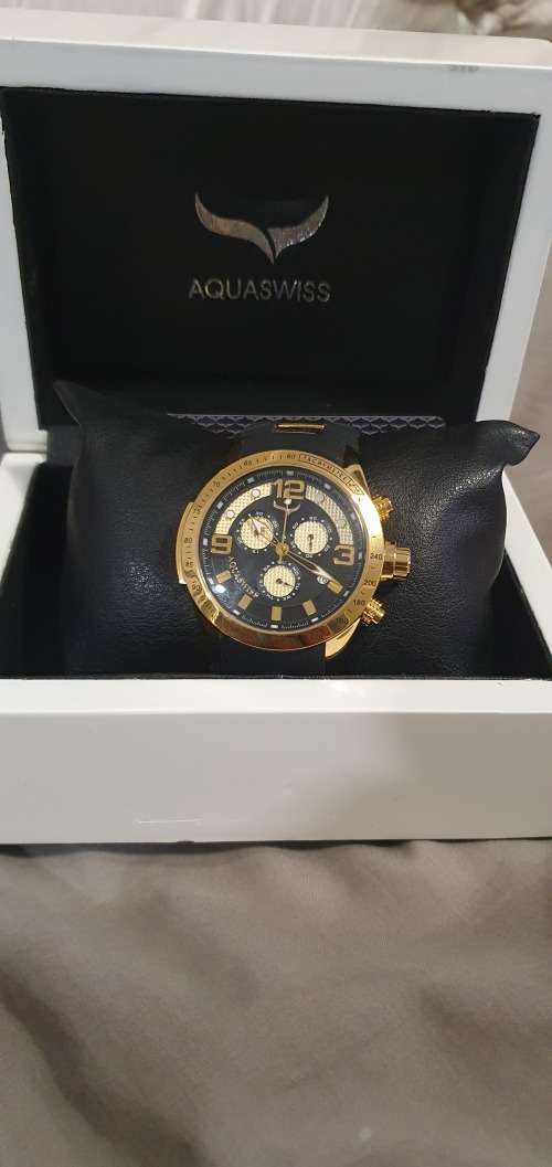 AQUA SWISS MENS TRAXX R 14 000-00 BRAND NEW