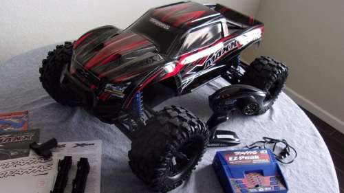 Traxxas 1/6 X-Maxx 4WD Monster Truck Brushless RTR with TSM, Red