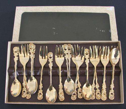 BRARBER    12X TEA SPOONS AND  12X  CAKE FORKS ( see photos)