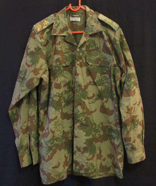 SAP. CAMO SHIRT WORN BY THE SPECIAL FORCE 1989 SIZE LARGE