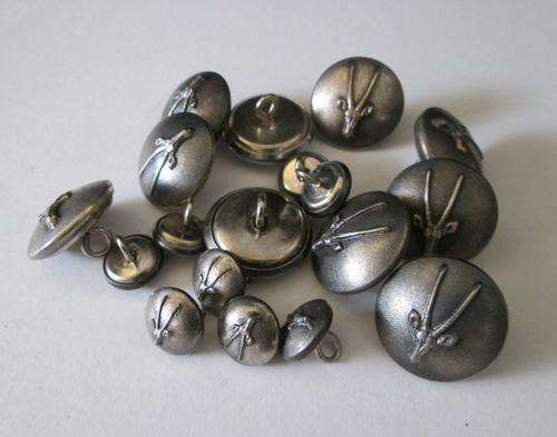 SWA. ARMY BUTTONS X 18 VARIOUS SIZES