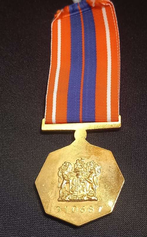 SADF Pro Patria Medal    310687             L3