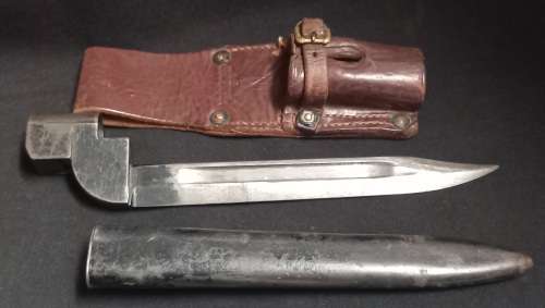 WW2  M49 Bayonette With Scabbard and Frog