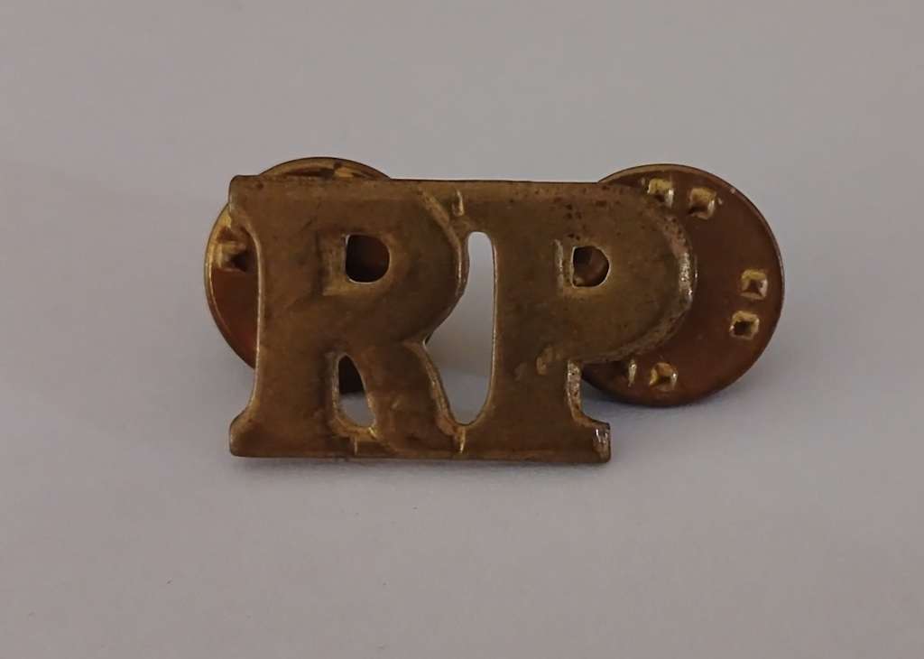 SA. RAILWAY POLICE SHOULDER TITLE                                V86