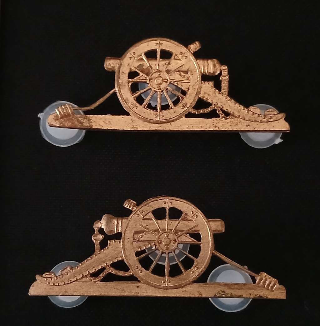 ARTILLERY PROFICIENCY MASTER GUNNER COLLAR BADGE PAIR                    L29