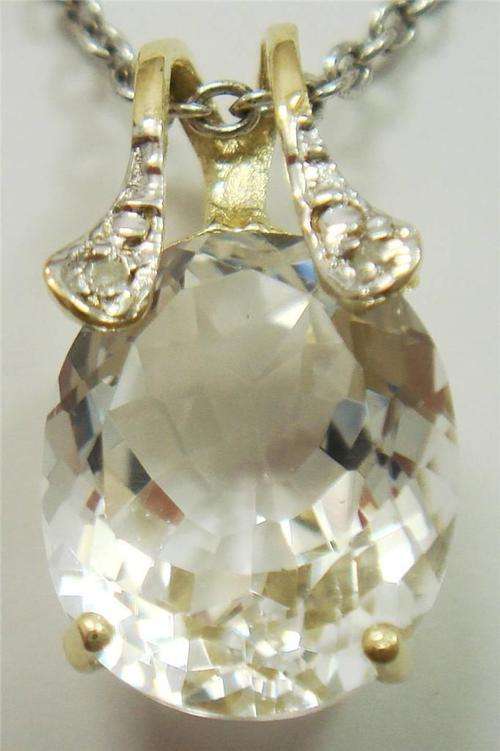 NICE 10KT SOLID YELLOW GOLD OVAL WHITE TOPAZ DIAMOND PENDANT.  GREAT!!!