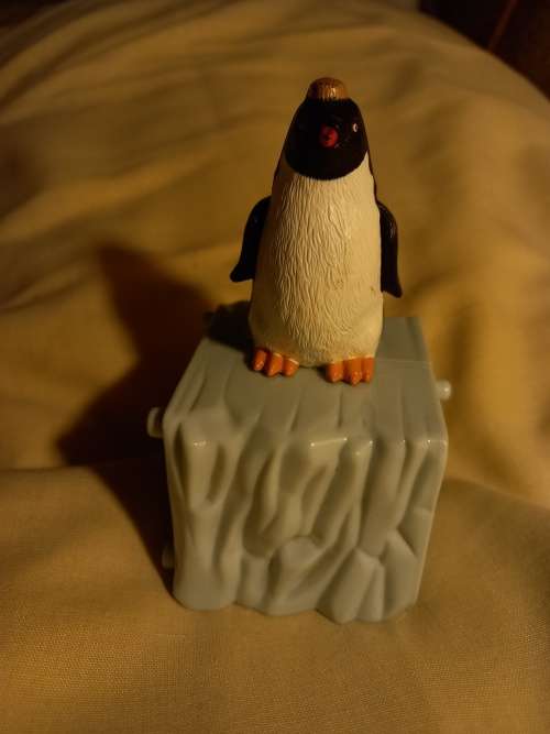 KFC Happy Feet 2006 2