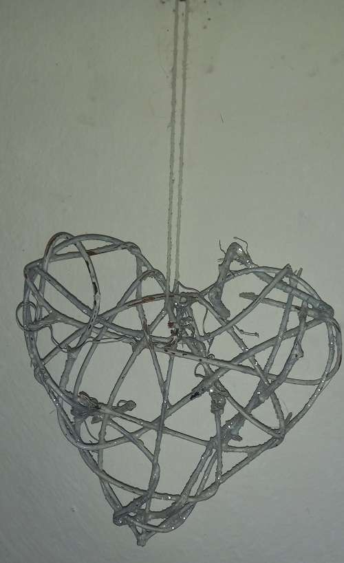 White small wood heart hanging
