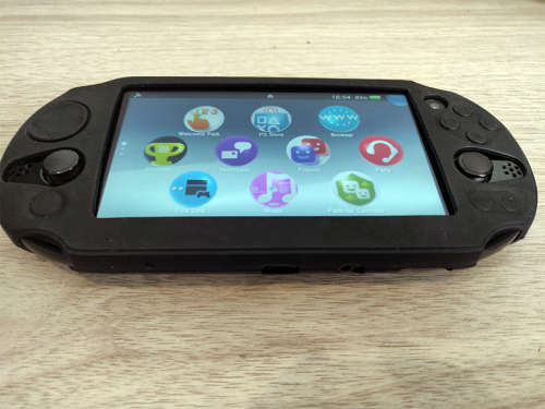 PS Vita 2000 Slim 3.65 Henkaku + 16GB SD2VITA Card Installed