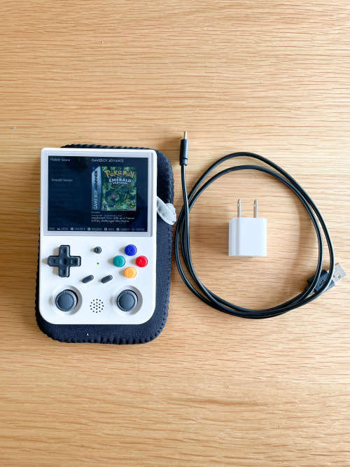 Anbernic RG353V Handheld Game Console Linux & Android Dual System 3.5-Inch