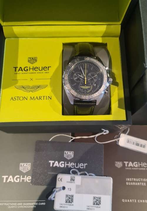 Tag Heuer F1 Chrono Aston Martin Limited Edition CAZ101P.FC8245 Mint Condition and complete set!