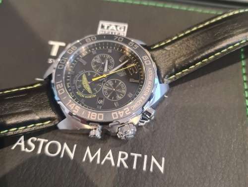 Tag Heuer F1 Chrono Aston Martin Limited Edition CAZ101P.FC8245 Mint Condition and complete set!