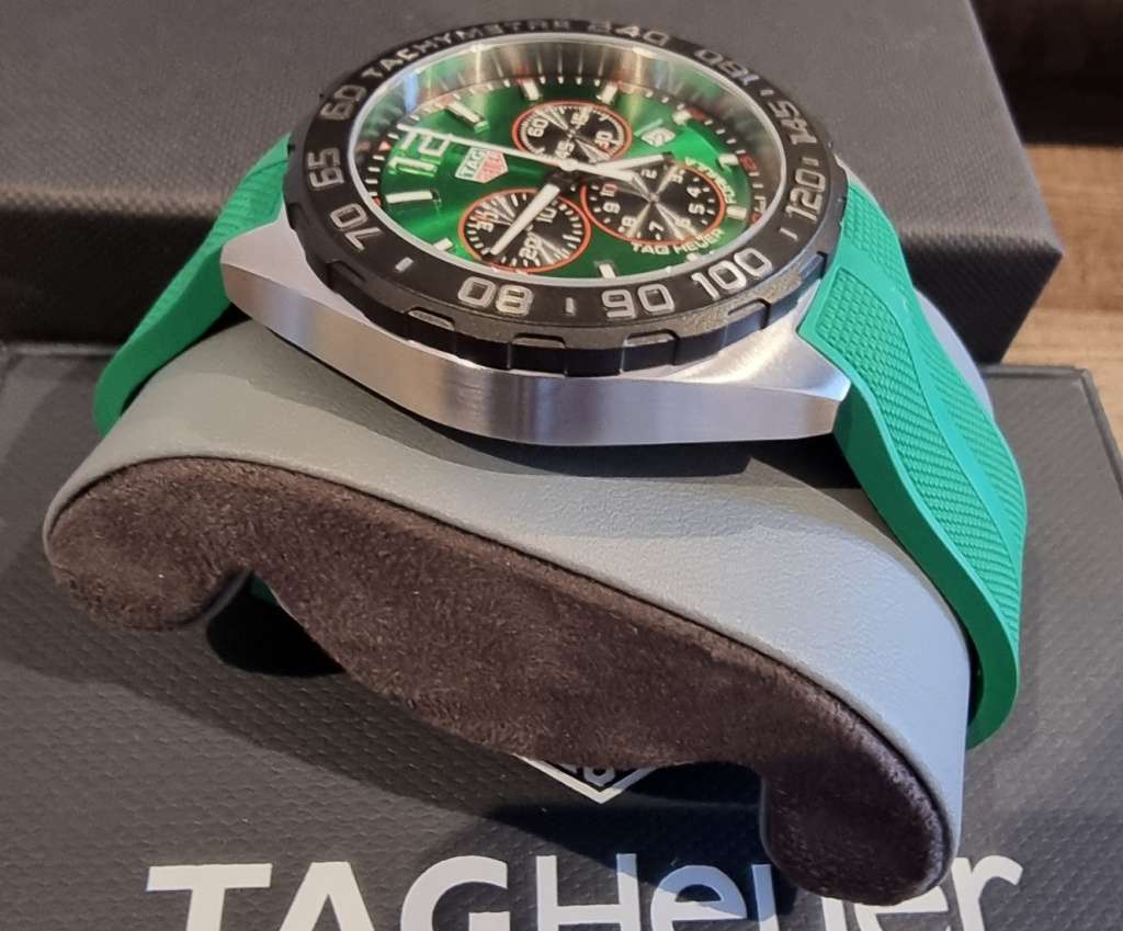Tag Heuer F1 Chronograpgh 43mm CAZ1010AP.FT8056 2023 GREEN - COMPLETE - MINT!