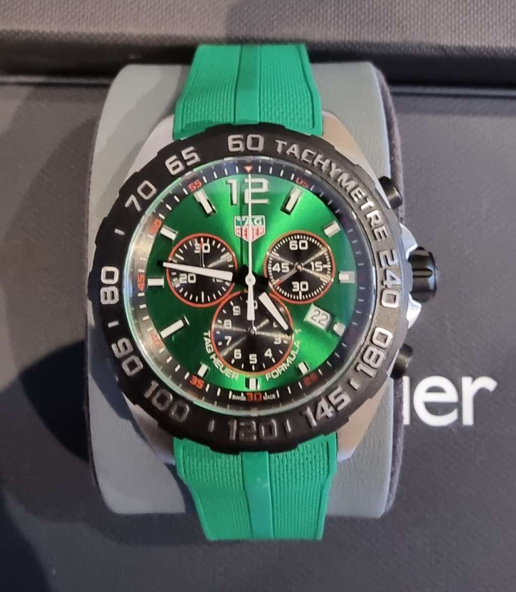 Tag Heuer F1 Chronograpgh 43mm CAZ1010AP.FT8056 2023 GREEN - COMPLETE - MINT!