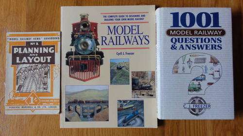 3 model railroading books 1001 questions/MR/Planning a layout first edition