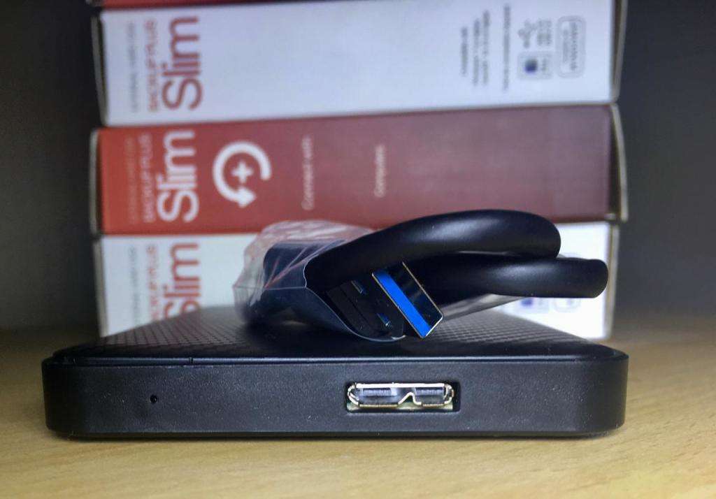 SOLID STATE HARD DISK DRIVE