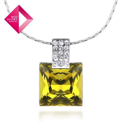 MADE WITH SWAROVSKI ELEMENTS for Female Fashion Statement Pendant**value R1100**
