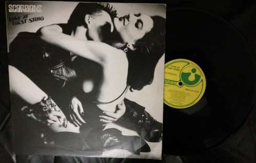 SCORPIONS - LOVE AT FIRST STING