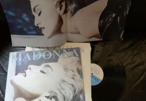 MADONNA - TRUE BLUE