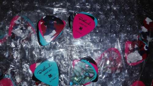 Guitar Plectrums/Picks (5/pack) (Ships Immediately)