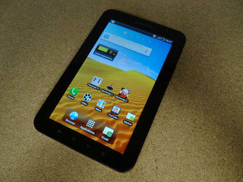 Samsung Galaxy Tab GT-P1000 16GB, Wi-Fi + 3G (Unlocked), 7in - Black/White Tablet Smartphone
