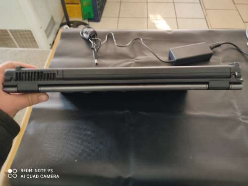 HP Compaq Laptop , Cracked Screen