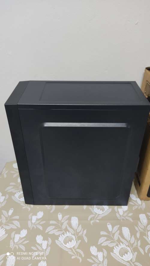 Amazing Intel i7 PC with ***2GB Nvidia Graphics***8GB DDR3 Ram***500GB HDD***3 Sealed Games**