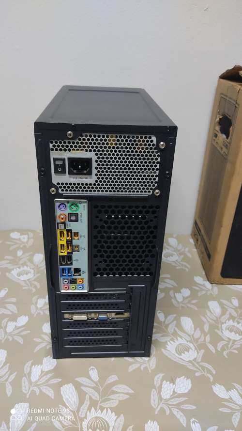 Amazing Intel i7 PC with ***2GB Nvidia Graphics***8GB DDR3 Ram***500GB HDD***3 Sealed Games**