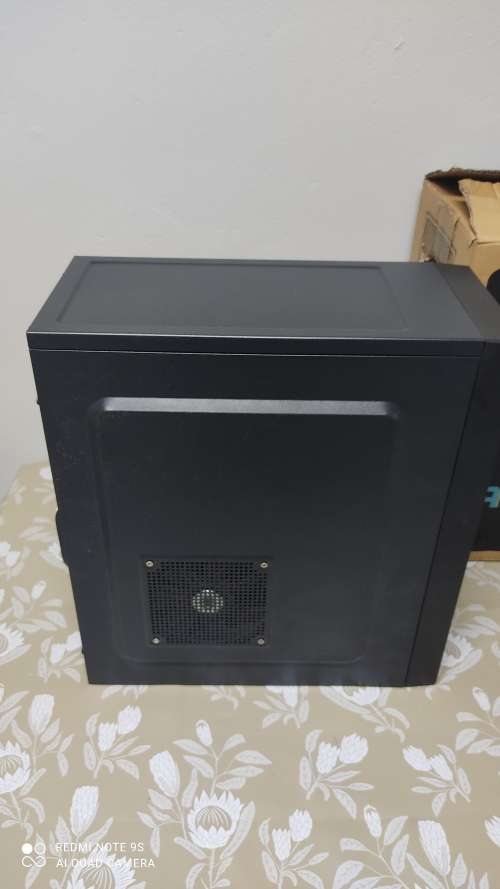 Amazing Intel i7 PC with ***2GB Nvidia Graphics***8GB DDR3 Ram***500GB HDD***3 Sealed Games**