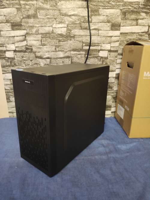 DeepCool Gaming PC**Intel Core i7**Asus RX570 4GB Graphics Card**128GB SSD**500W PSU**