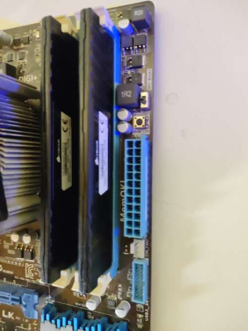 Asus Z77 Gaming Board with Intel Core i7 CPU and Corsair Vengeance 8GB Gaming Ram