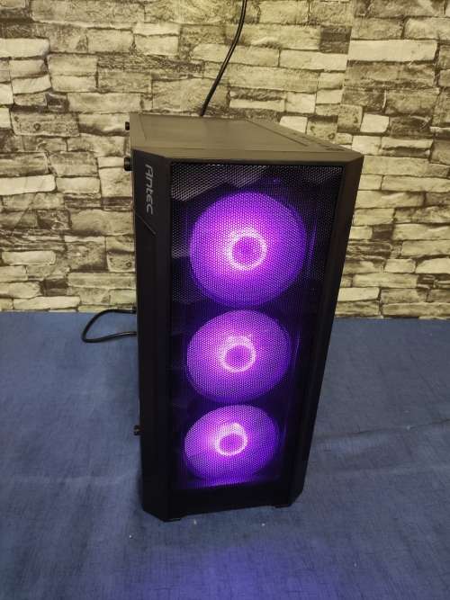 Ryzen 5 Gaming PC**16GB Ram**Aorus B450 Gaming Motherboard**RX570 Graphics Card**SSD+HDD**535W PSU**