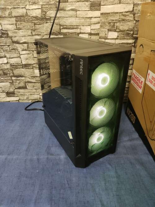 Ryzen 5 Gaming PC**16GB Ram**Aorus B450 Gaming Motherboard**RX570 Graphics Card**SSD+HDD**535W PSU**