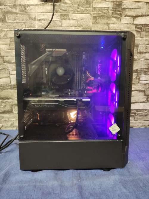 Ryzen 5 Gaming PC**16GB Ram**Aorus B450 Gaming Motherboard**RX570 Graphics Card**SSD+HDD**535W PSU**