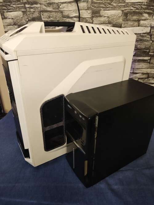 Coolermaster Case **CASE ONLY** None of the parts inside the case will be included. Empty Case Only