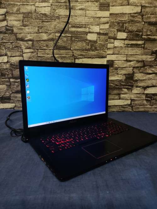 **Gaming Laptop**Asus FX753V**i7 7700HQ**16GB DDR4**GTX1050m 4GB**SSD+HDD**17 inch Full HD Screen